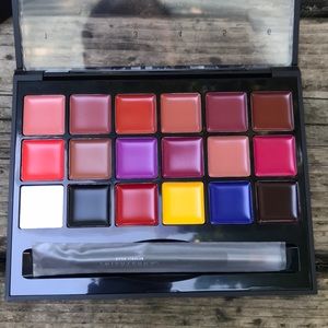 Lip Palette